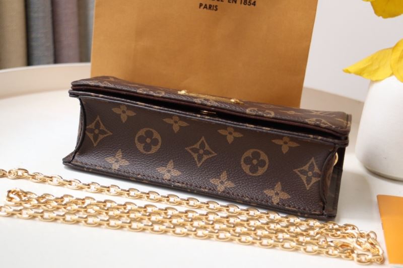 Louis Vuitton Purse